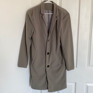 Men’s gray coat